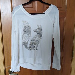 Cream-colored fox sweater (L)